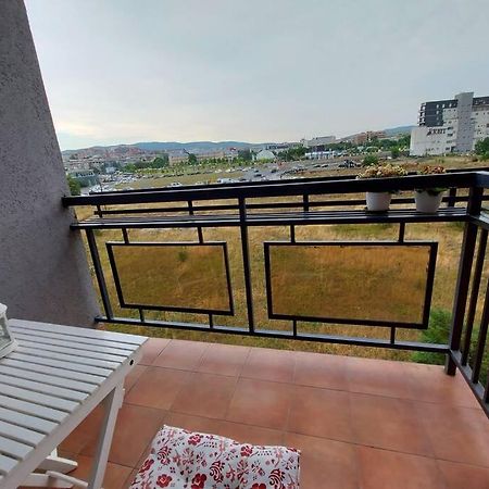 Apartment 13C Pristina Esterno foto